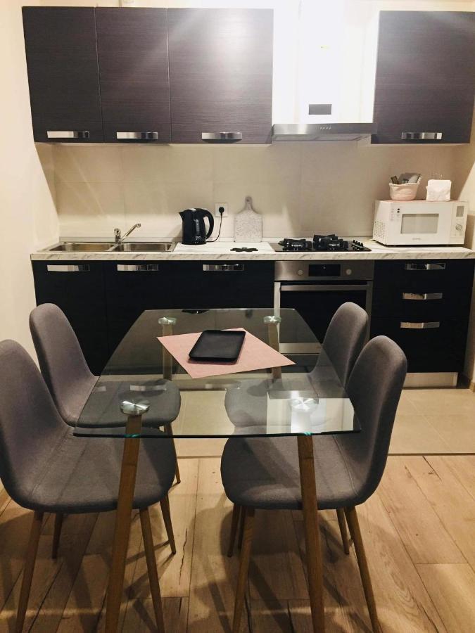 Sol'S M2 White Modern Apartments 第比利斯 外观 照片
