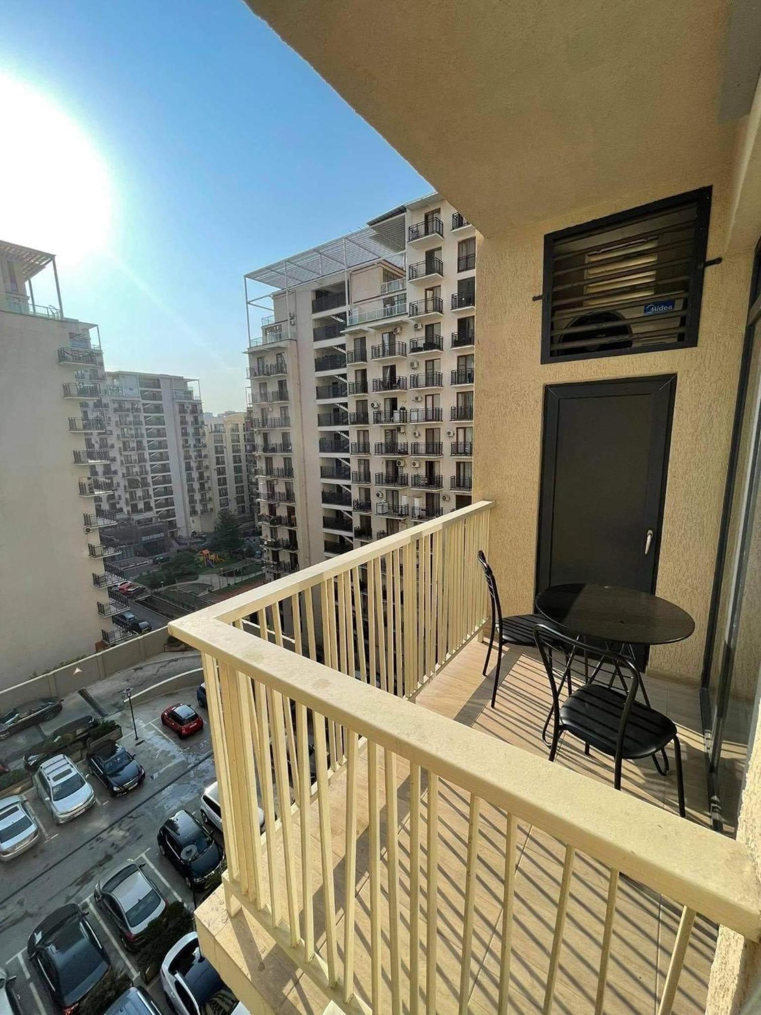 Sol'S M2 White Modern Apartments 第比利斯 外观 照片