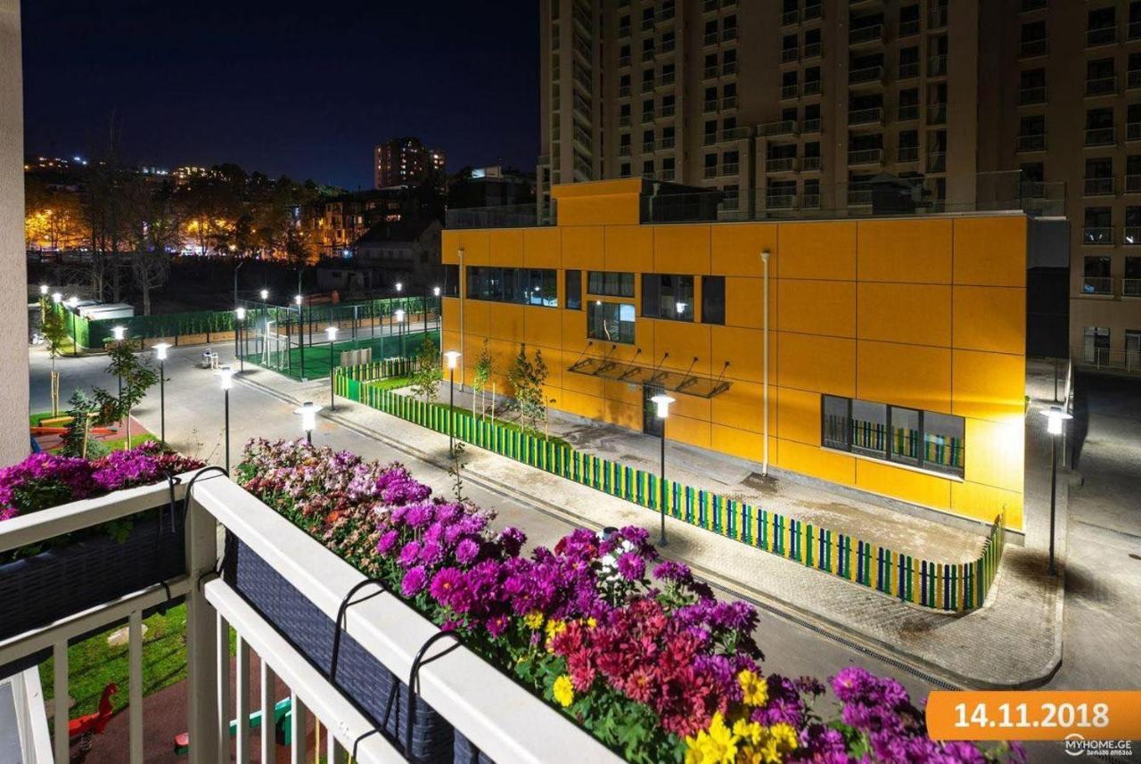 Sol'S M2 White Modern Apartments 第比利斯 外观 照片